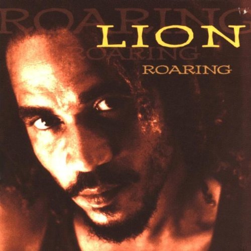 Lion/Roaring