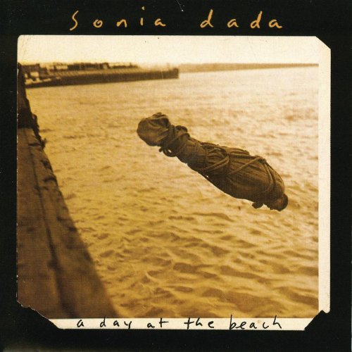 SONIA DADA/DAY AT THE BEACH