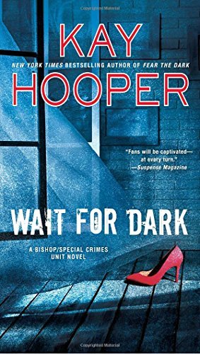 Kay Hooper/Wait for Dark