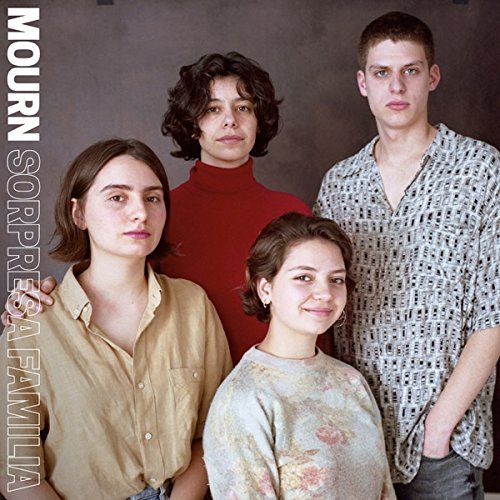 MOURN/Sorpresa Familia