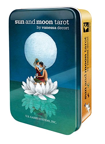 Vanessa Decort/Sun and Moon in a Tin