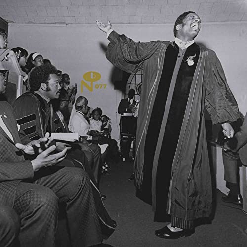 Pastor T.L. Barrett & the Youth For Christ Choir/I Shall Wear A Crown@Amped Exclusive