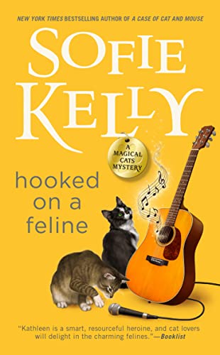 Sofie Kelly/Hooked on a Feline