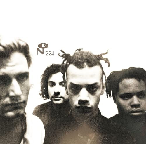 Majesty Crush/Butterflies Don'T Go Away@Explicit Version@Amped Exclusive