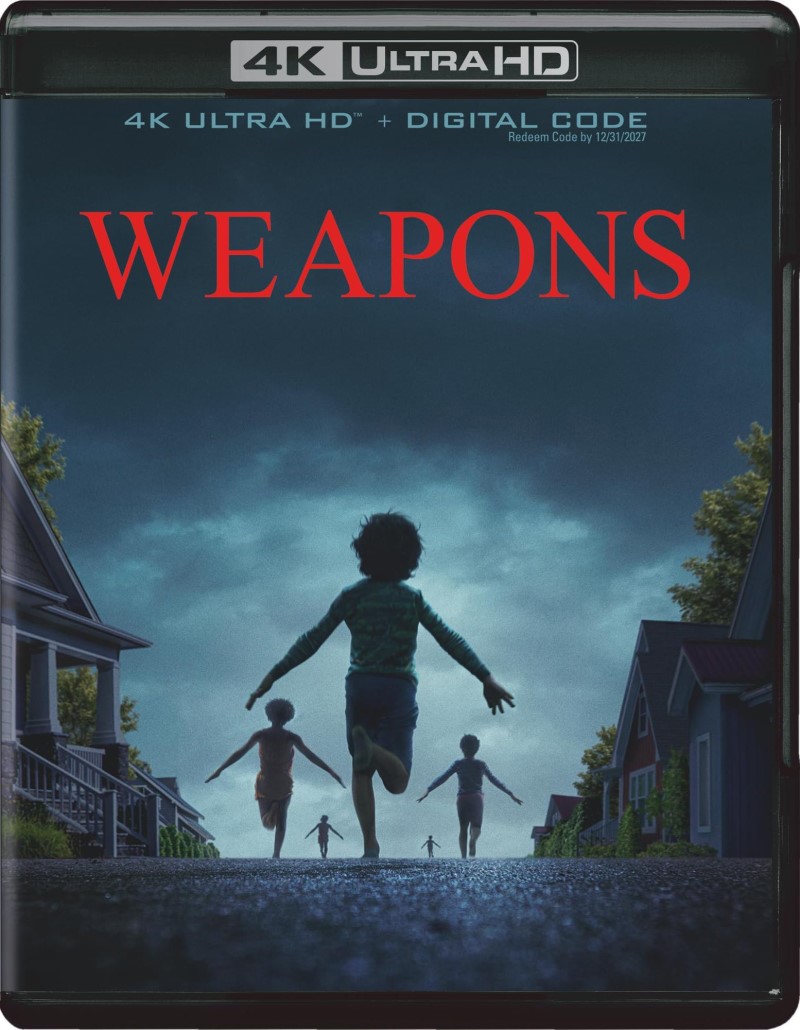 Weapons (2025)/Julia Garner, Josh Brolin, and Alden Ehrenreich@R@4K Ultra HD