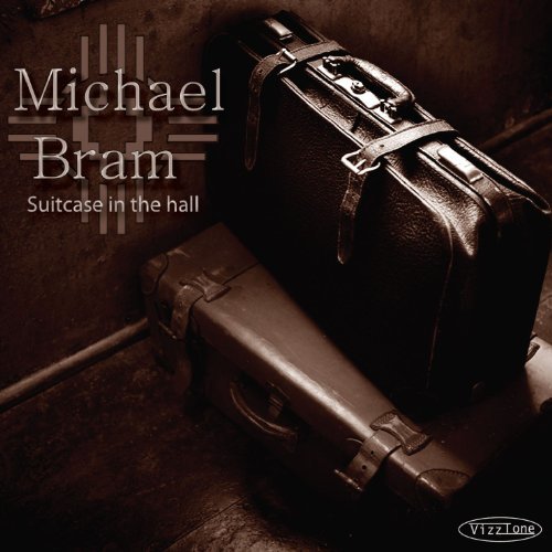 Michael Bram/Suitcase In The Hall@Ecowallet