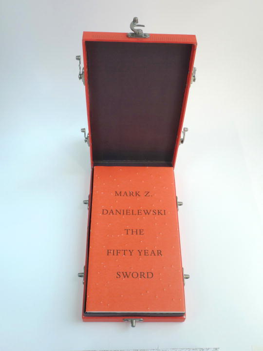 Mark Z. Danielewski/Fifty Year Sword,The@Deluxe Edition