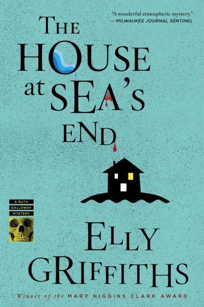 Elly Griffiths/The House at Sea's End