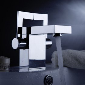 Chrome Finish Post Modern Bathroom Sink Faucet Wit 