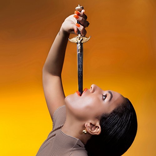 Lafawndah/Tan