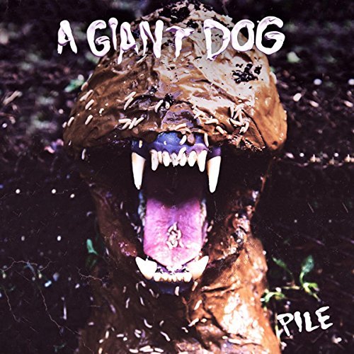 Giant Dog/Pile@.