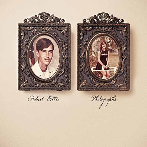 Robert Ellis/Photographs@Digipak