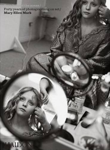 Mary Ellen Mark Seen Behind The Scene 