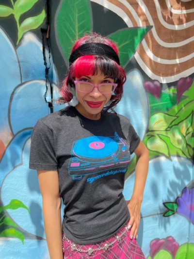 Turntable T-Shirt/Blue & Pink@Small