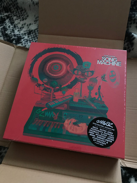 Gorillaz/Song Machine, Season One: Strange Timez Super Deluxe Boxset@Parlophone, 2020. Near mint.@(Includes 2 LPs. 11 7"s, and CD.)